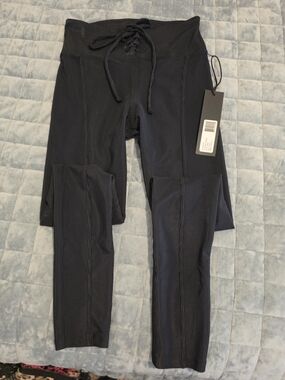 NWT Noli Yoga Leggings